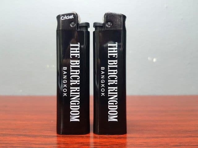 สกรีนไฟแช็ค THE BLACK KINGDOM